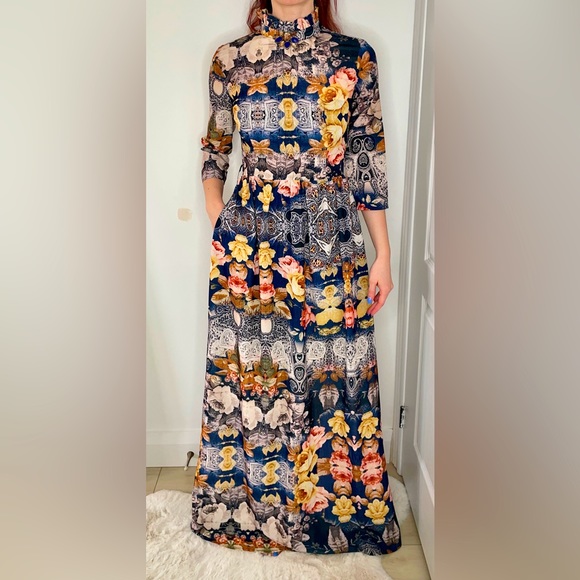 Floral maxi long sleeve dress with pockets - Picture 1 of 6